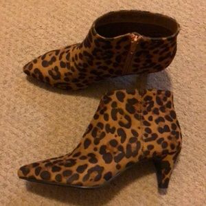 Leopard booties!